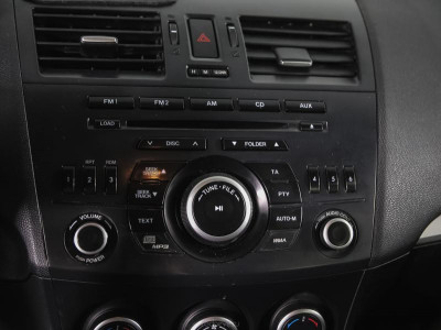 Mazda 3 1.6 MT (105 л. с.)