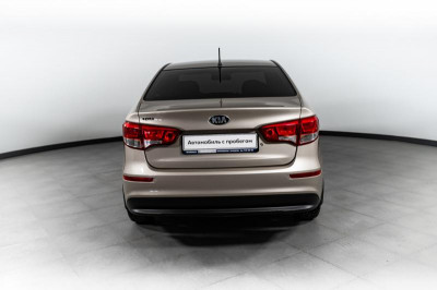 Kia Rio 1.6 AT (123 л. с.)
