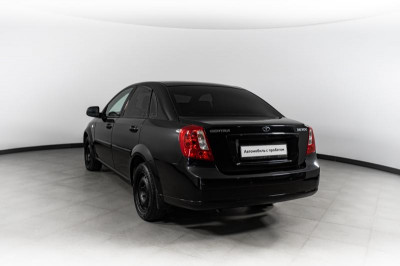 Daewoo Gentra 1.5 MT (107 л. с.)
