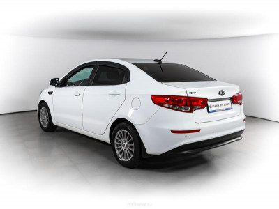 Kia Rio 1.6 AT (123 л. с.)