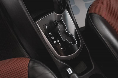 Hyundai Solaris 1.6 AT (123 л. с.)