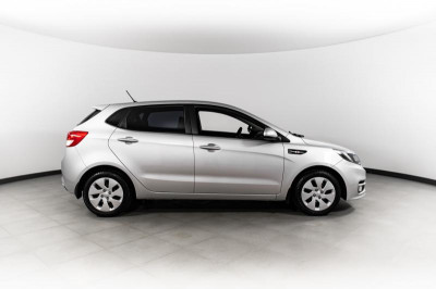 Kia Rio Хетчбэк 1.4 MT (107 л. с.)