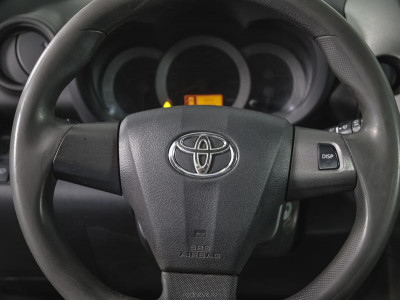 Toyota RAV4 2.0 MT (148 л.с.)