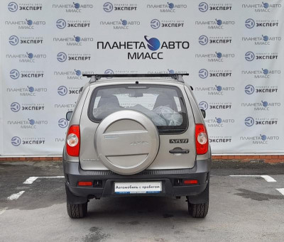 Chevrolet niva Niva 1.7 MT (79,6 л. с.)