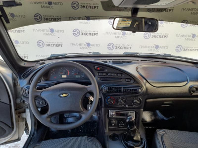 Chevrolet niva Niva 1.7 MT (79,6 л. с.)
