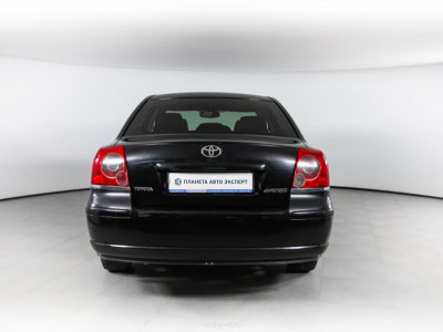 Toyota Avensis 2.0 AT (147 л. с.)