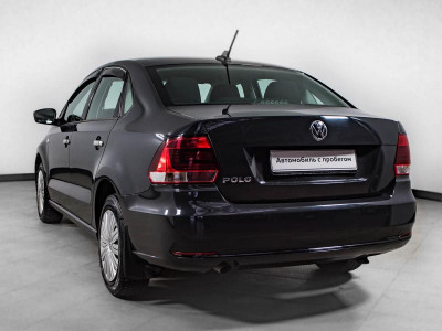 Volkswagen Polo 1.6 MPI MT (110 л. с.)