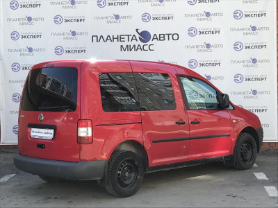 Volkswagen Caddy 1.6 MT (102 л. с.)