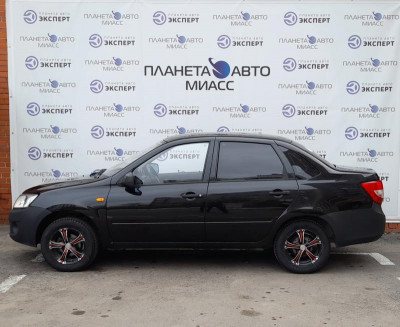 LADA Granta седан 1.6 MT 8кл (82 л. с.)