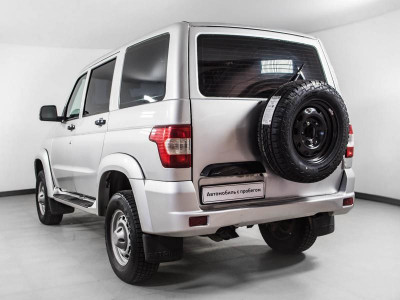 УАЗ Patriot 2.7 MT (134,6 л. с.)
