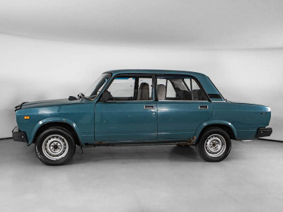 LADA 2107 1.6 MT (75 л. с.)