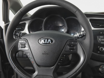 Kia Ceed 1.6 MT (129 л. с.)