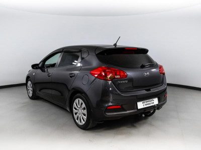 Kia Ceed 1.6 MT (129 л. с.)