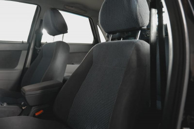LADA Priora 1.6 MT 16 кл (Евро-3) (98 л. с.)