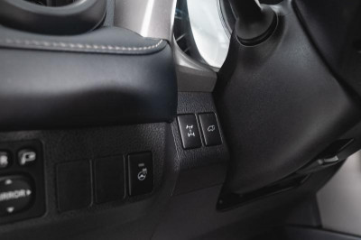 Toyota RAV4 2.0 CVT 4WD (146 л. c.)