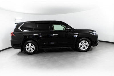 Lexus LX 450d AT (272 л. с.)