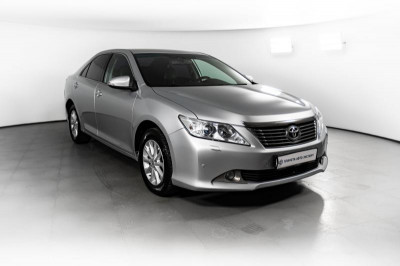 Toyota Camry 2.5 AT (181 л. с.)