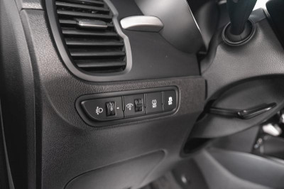 Kia Rio X-Line 1.6 AT (123 л. с.)