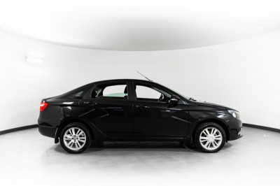 LADA Vesta 1.8 MT (122 л.с.)