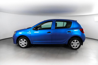 Renault Sandero 1.6 MT (82 л. с.)