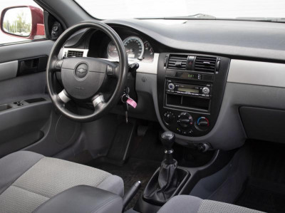 Chevrolet Lacetti 1.4 MT (95 л. с.)