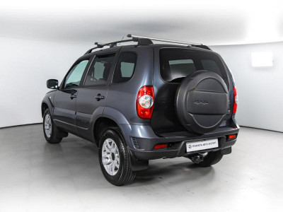 LADA Niva 1.7 MT (79,6 л. с.)