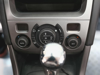 Peugeot 308 1.6 AT (120 л. с.)