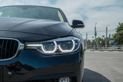 BMW 3 серия 320i AT (184 л. с.)