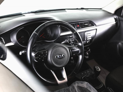 Kia Rio 1.4 MT (100 л. с.)