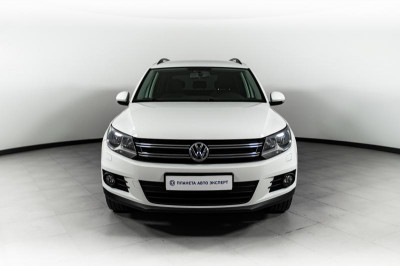 Volkswagen Tiguan 1.4 TSI BlueMotion DSG (150 л. с.)