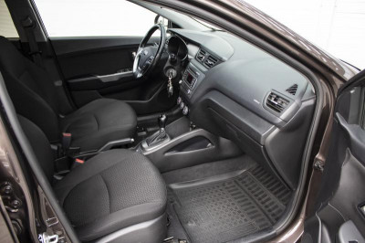 Kia Rio 1.6 AT (123 л. с.)