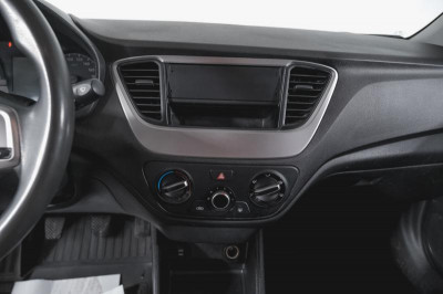 Hyundai Solaris 1.4 MT (100 л.с.)