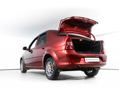 Renault Logan 1.6 MT (84 л. с.)