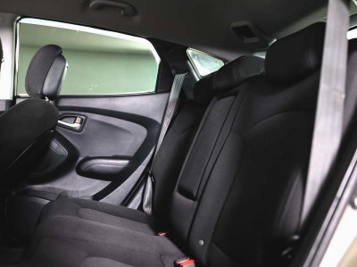 Hyundai ix35 2.0 MT 2WD (150 л. с.)