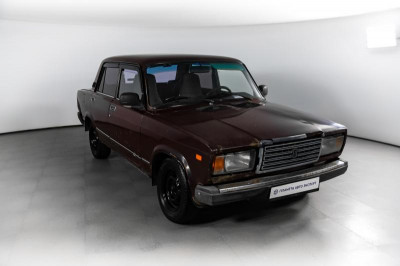 LADA 2107 1.6 MT (75 л. с.)
