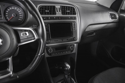 Volkswagen Polo 1.4 TSI AT (125 л. с.)