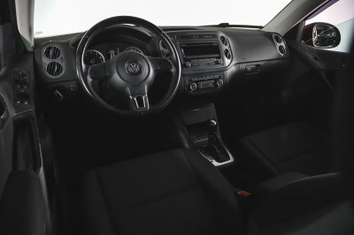 Volkswagen Tiguan 1.4 TSI BlueMotion DSG (150 л. с.)