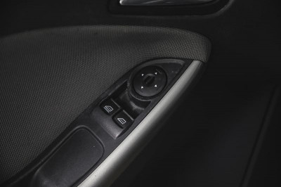 Ford Focus 1.6 PowerShift (105 л. с.)