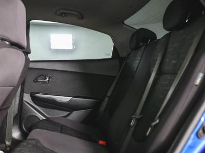 Kia Rio 1.6 MT (123 л. с.)
