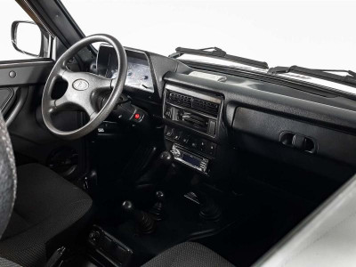LADA 4x4 1.8 MT (82 л. с.)