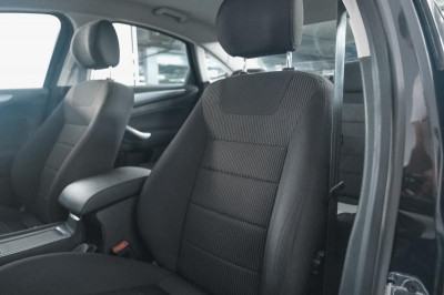 Volkswagen Golf 1.4 MT (75 л. с.)