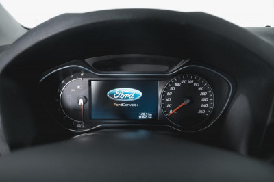 Ford Mondeo 2.0 SCTi Powershift (200 л. с.)