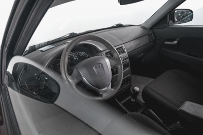 LADA Priora 1.6 MT 16 кл (Евро-3) (98 л. с.)