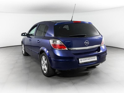 Opel Astra 1.8 AT (140 л. с.)