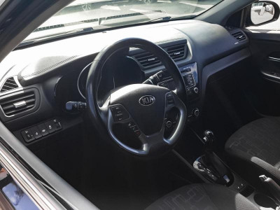 Kia Rio 1.6 AT (123 л. с.)