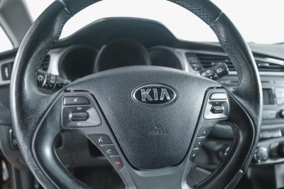 Kia ceed 1.6 AT (130 л. с.)