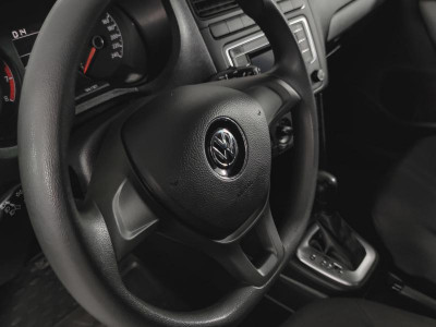 Volkswagen Polo 1.6 MPI AT (110 л. с.)