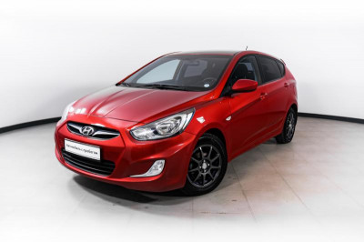Hyundai Solaris 1.6 AT (123 л. с.)