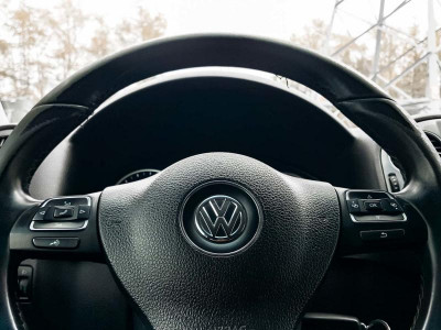 Volkswagen Tiguan 2.0d AT (140 л.с.) 4WD