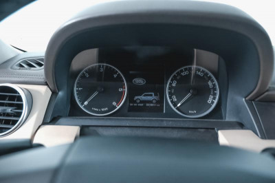Land Rover Discovery 3.0 TD AT (245 л. с.)